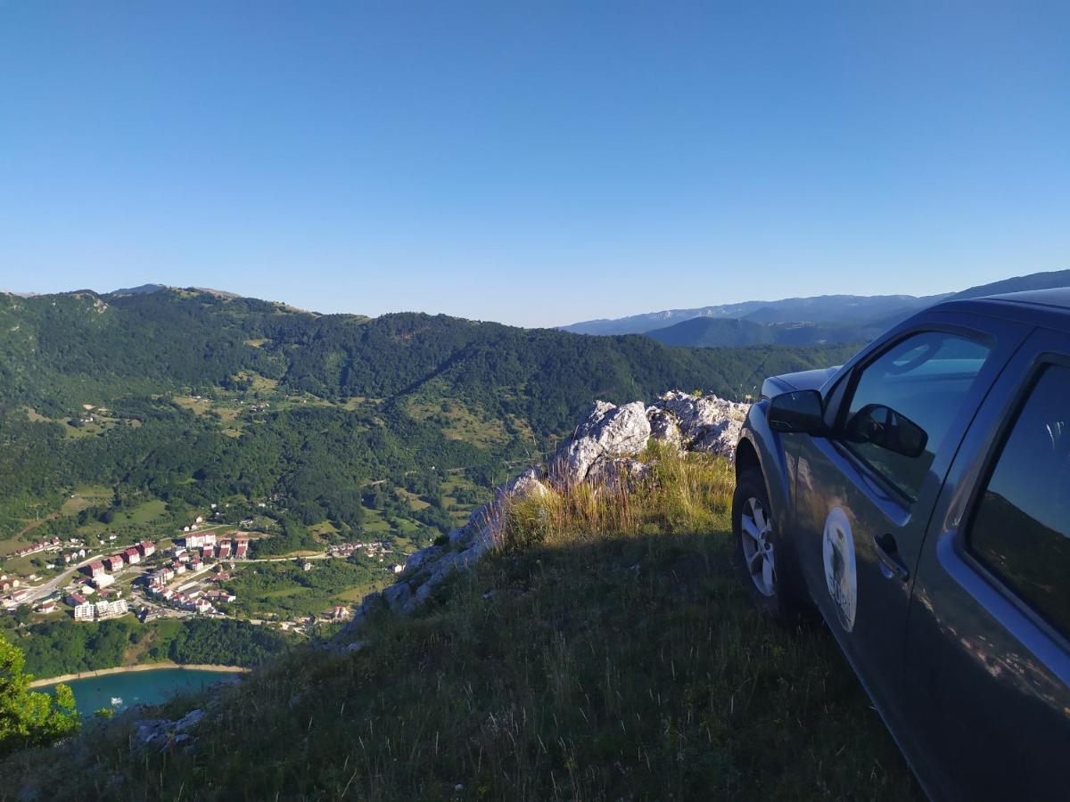 Suri Pension Plužine Buitenkant foto